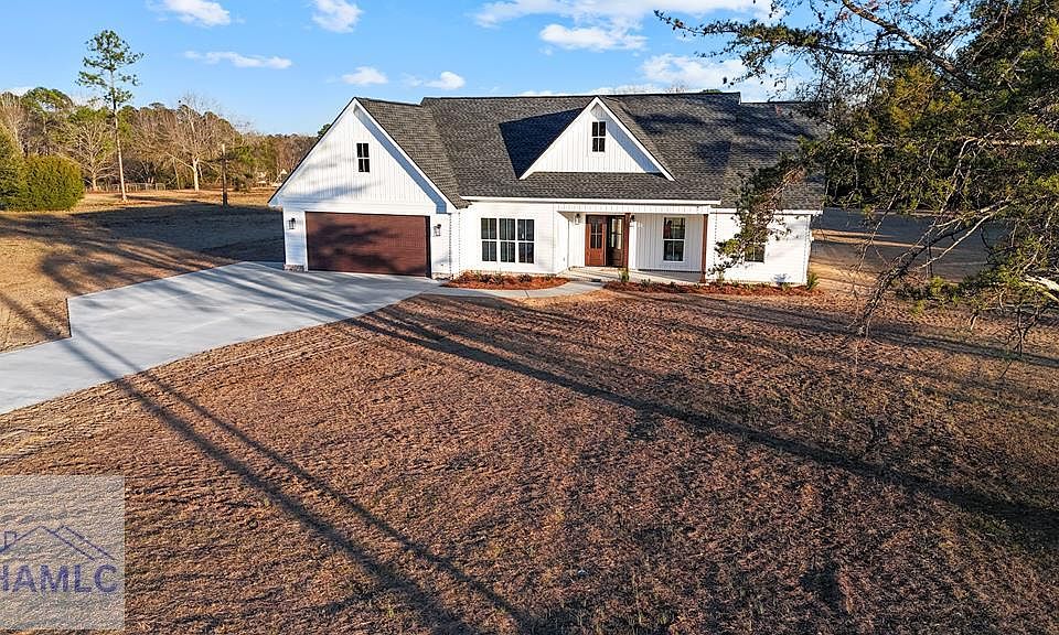 1st image of 112 Foxwood Dr