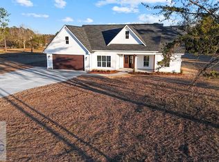 112 Foxwood Dr, Odum, GA 31555