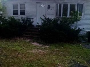 266 Oxhead Rd, Centereach, NY 11720