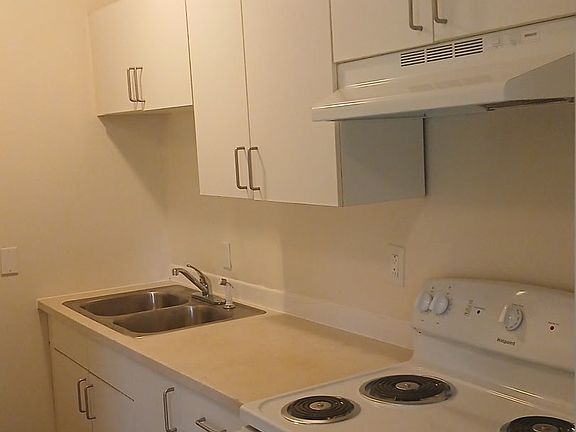 3rd image of 4738 Gray Rd APT 7