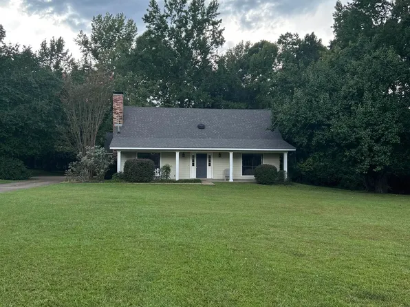 298 Wesley Dr, Ruston, LA 71270