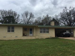 204 Pleasant Ave, Berryville, AR 72616