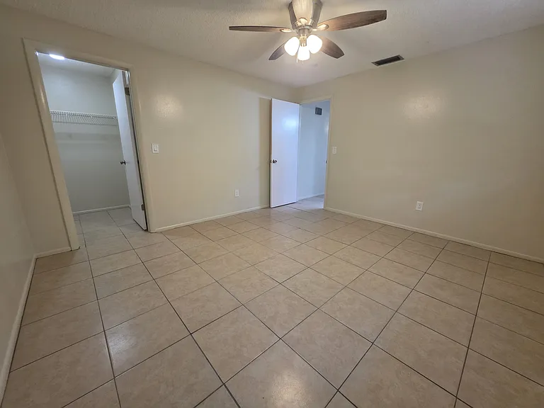 145 Pinellas Way N #6 — Photo 22
