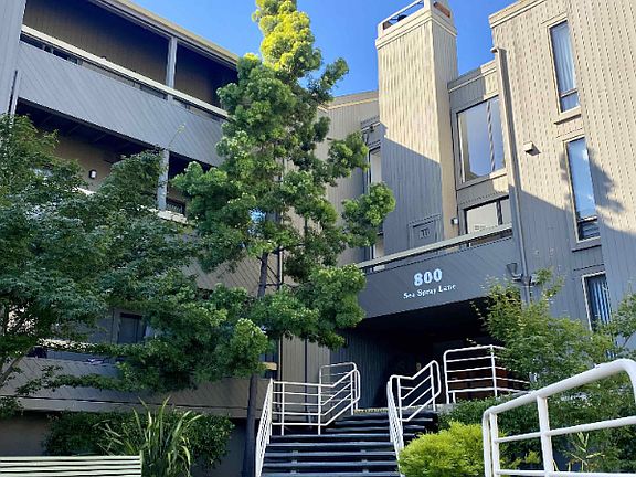 2nd image of 800 Sea Spray Ln APT 112