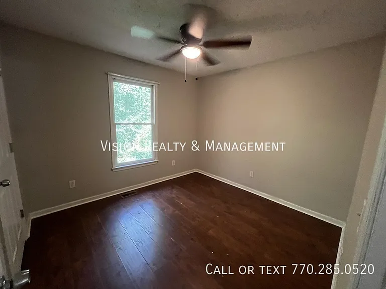 208 Wesley Chapel Rd — Photo 18