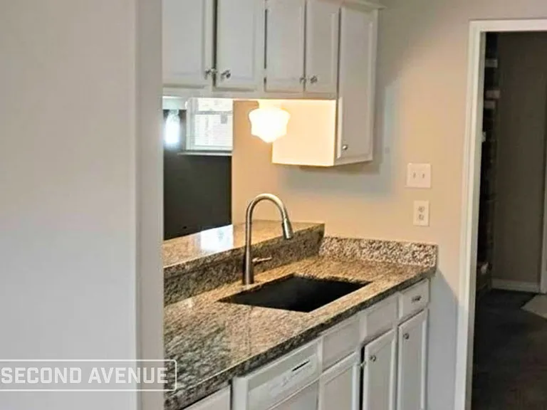 8815 Fern Valley Dr — Photo 3