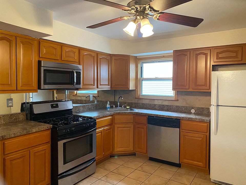 1st image of 35 Fenway Cir Fl 2