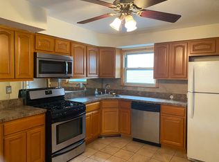 35 Fenway Cir FL 2, Staten Island, NY 10308