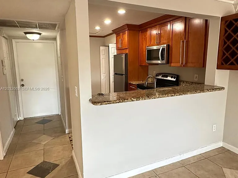851 NE 207th Ter #6202 — Photo 3