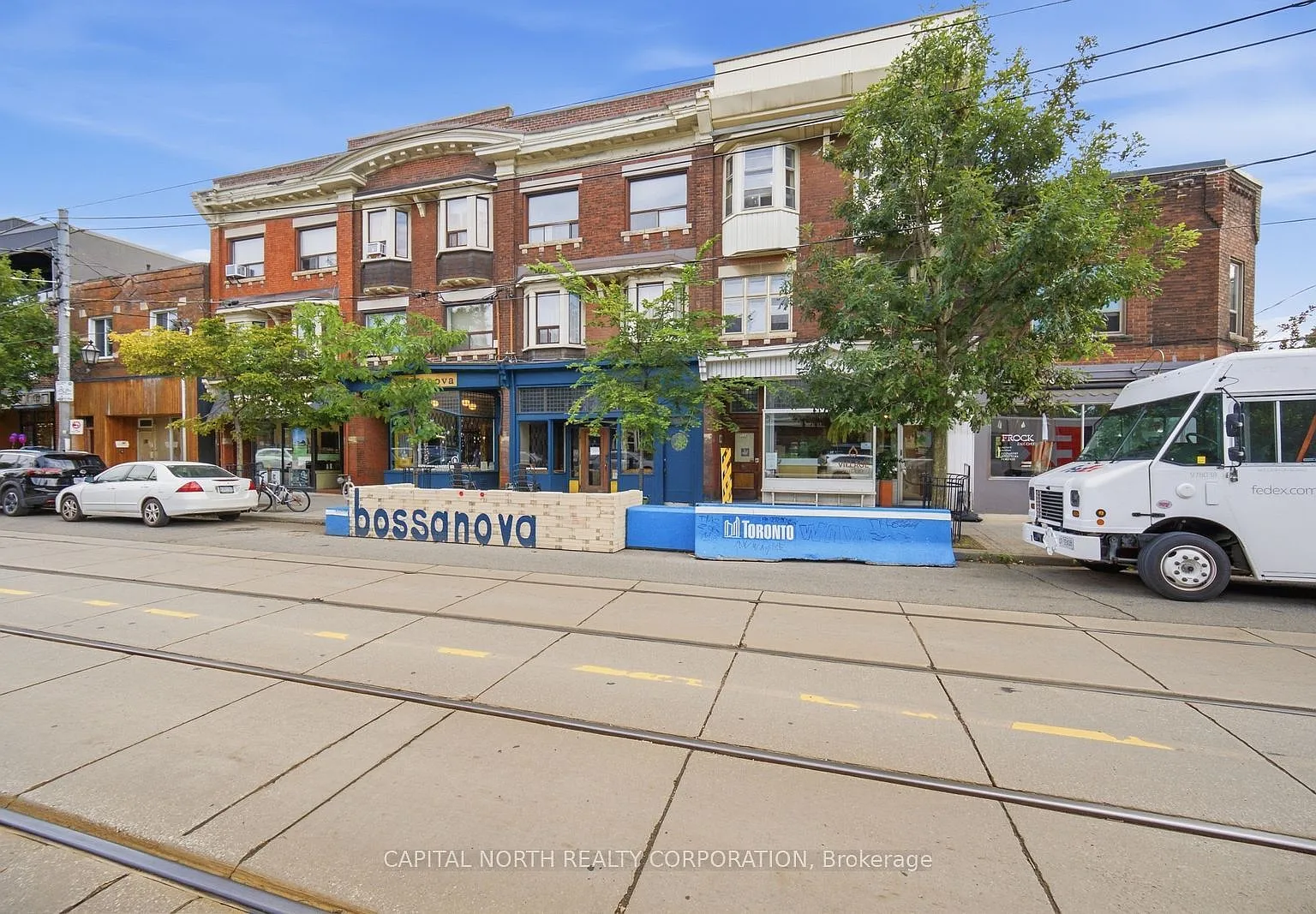 3 bed, $3,290 — Photo 2