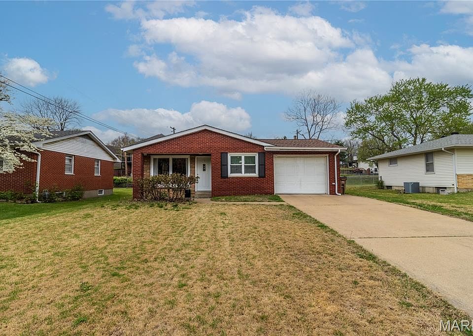1st image of 1157 Landgraf Dr
