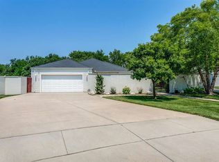 12218 E Killarney St, Wichita, KS 67206