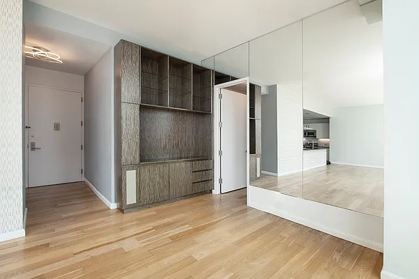 Rented by Sidewalk Realty LLC | media 39