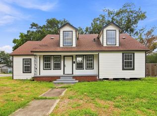 500 Ruth St, Baytown, TX 77520