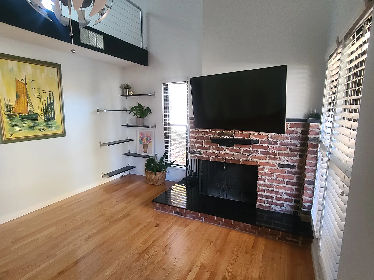 2 bed, 1260 sqft, $1,995 — Photo 3