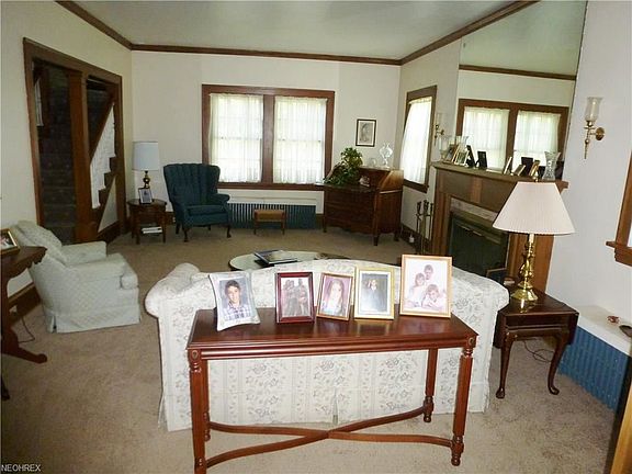 5th image of 1205 Manor Park Ave