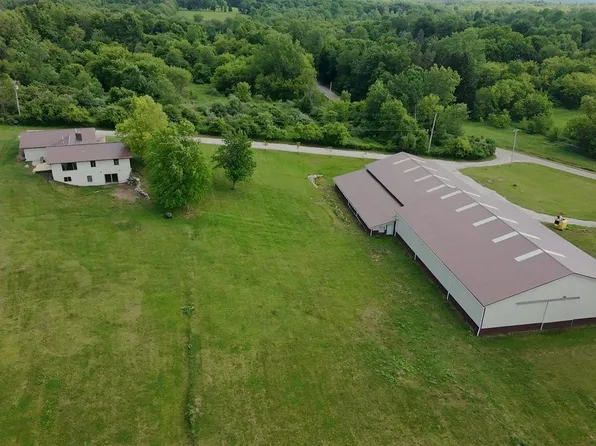 3200 Bayliss Dr, Oxford, MI 48371
