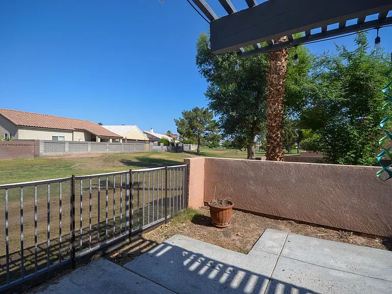 2911 Country Club Dr — Photo 30