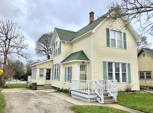 392 4th St, Manistee, MI 49660