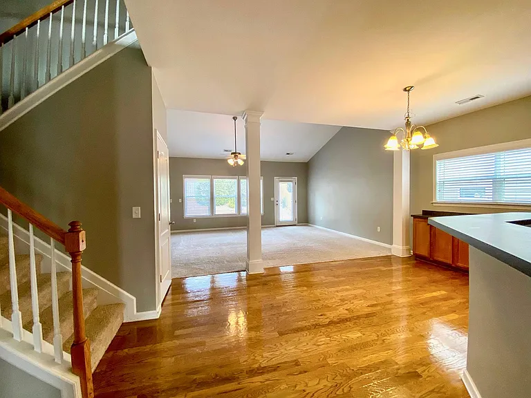 109 Paqcolet Dr — Photo 12