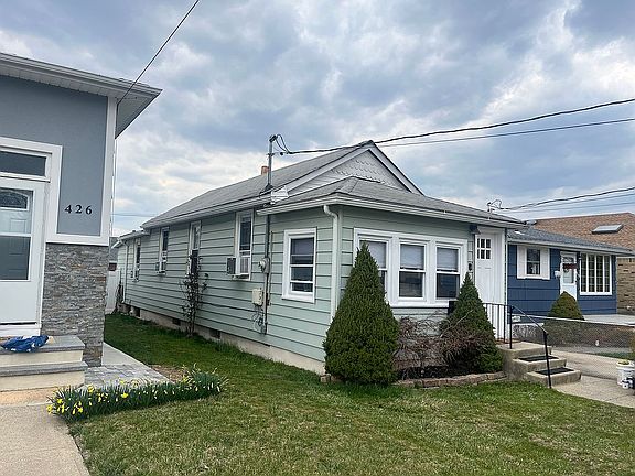 2nd image of 422 Crystal Ave