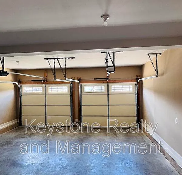 2469 Senseney Dr — Photo 15