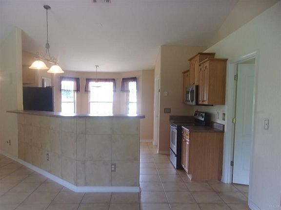 4th image of 8042 Mark Ct