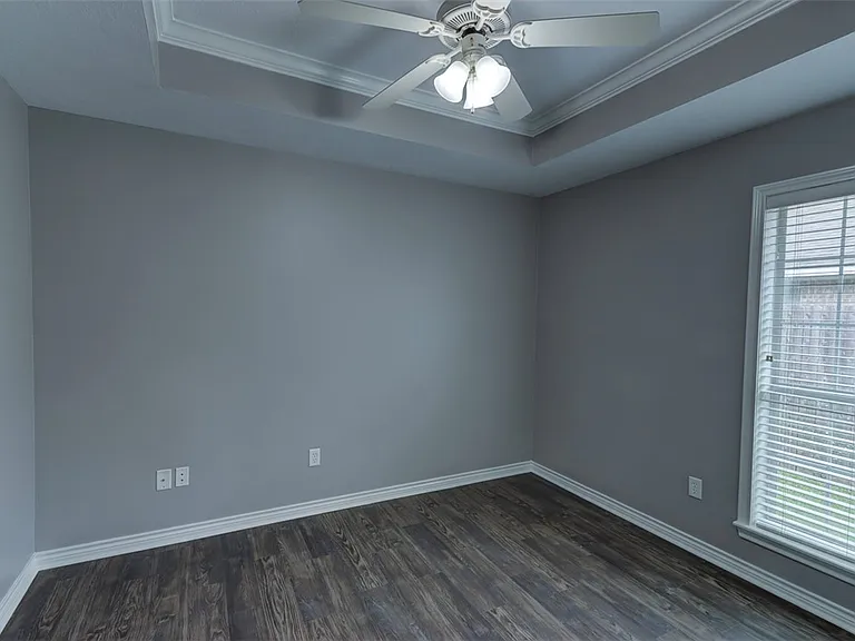 113 Karten Ln — Photo 22
