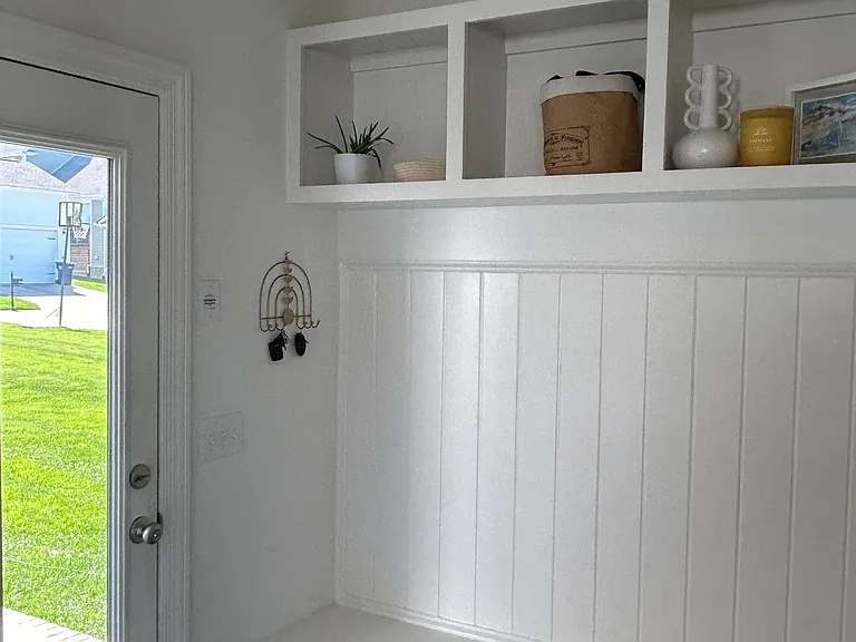 3477 Milford Dr — Photo 8