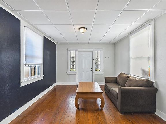4th image of 613 Wagner St