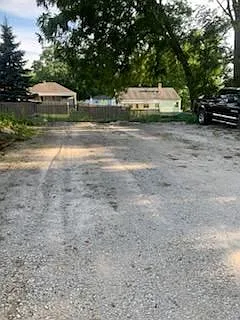 3 parking spaces