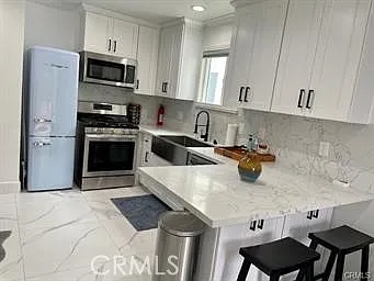 Studio, 375 sqft, $2,500 — Photo 3