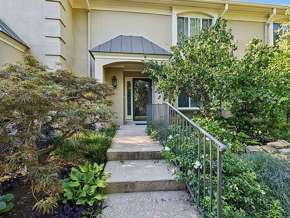 3rd image of 4487 Post Pl APT 34