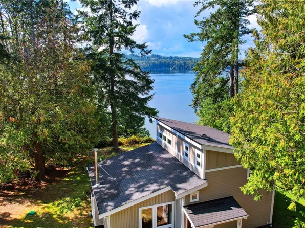 30365 Gamble Place NE, Kingston, WA 98346