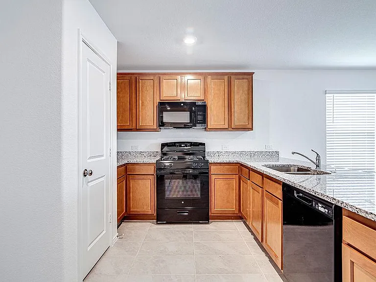 4052 Dublin Ridge Dr — Photo 6
