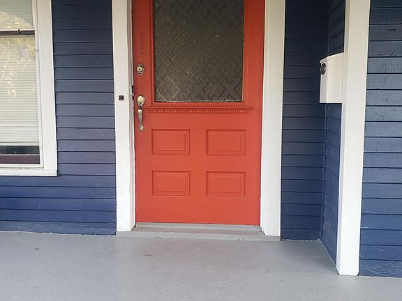 3rd image of 3107 Archwood Ave APT 1