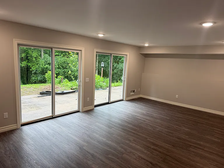 5051 Shellamie Dr — Photo 11