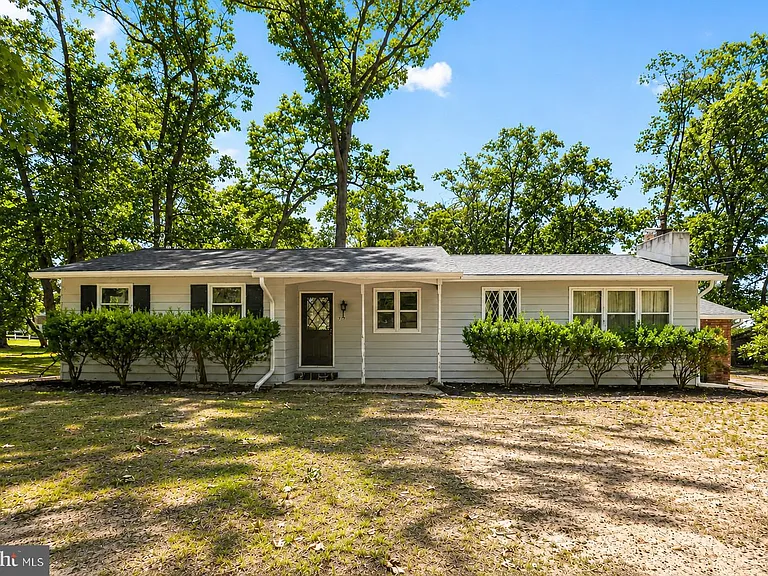930 Sykesville Rd — Photo 1
