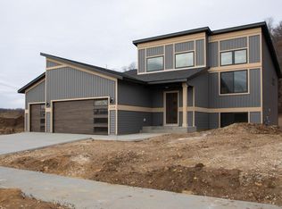 1749 Hadley Hills Dr NE, Rochester, MN 55906