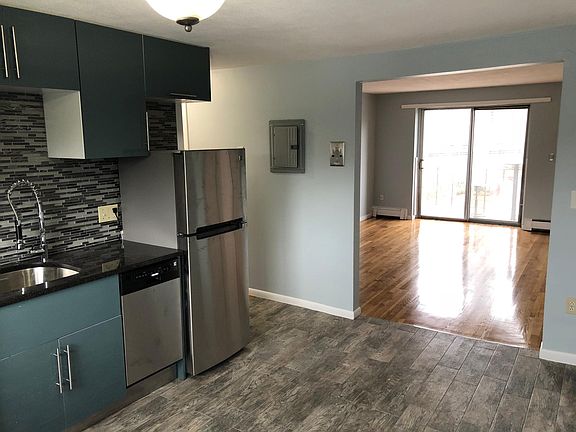 2nd image of 777 Mount Auburn St