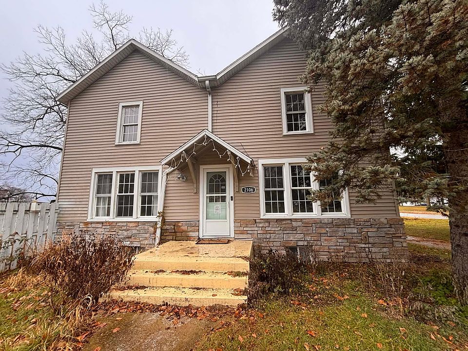 1st image of 2106 Forest Dr