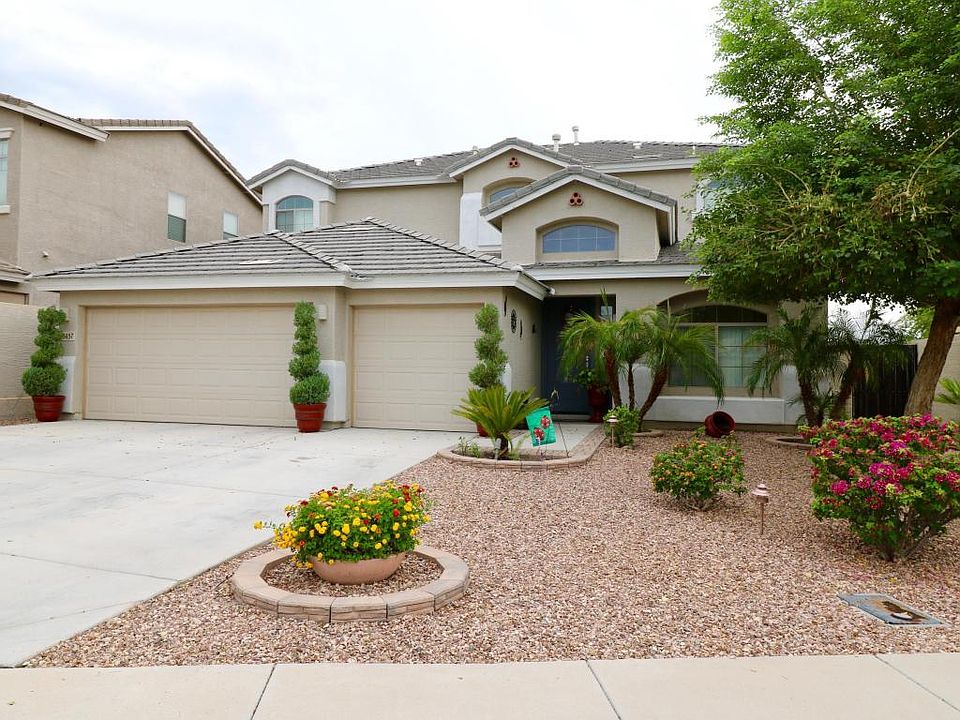 1st image of 10457 W Foothill Dr