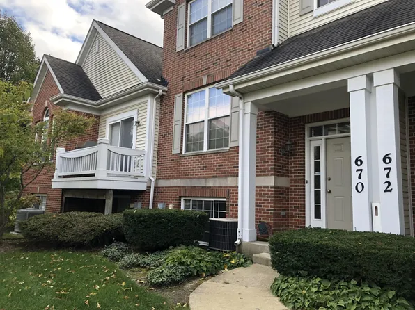 670 N Hidden Prairie Ct, Palatine, IL 60067