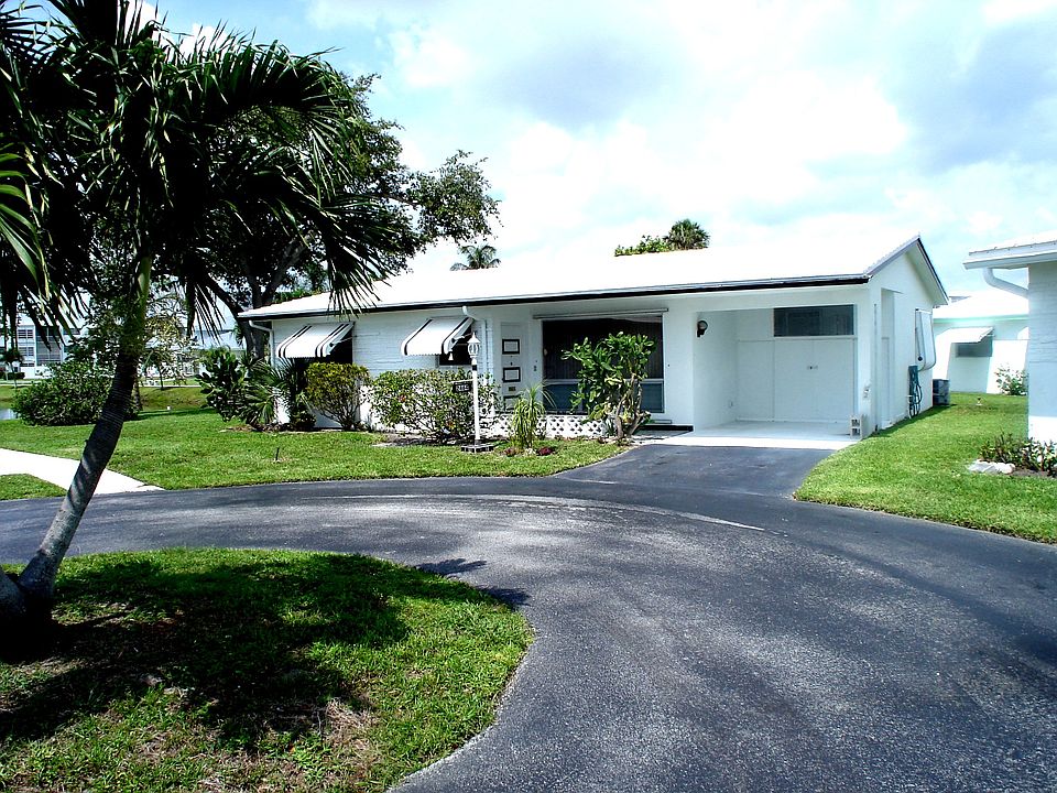 1st image of 2464 Carlyle Ln