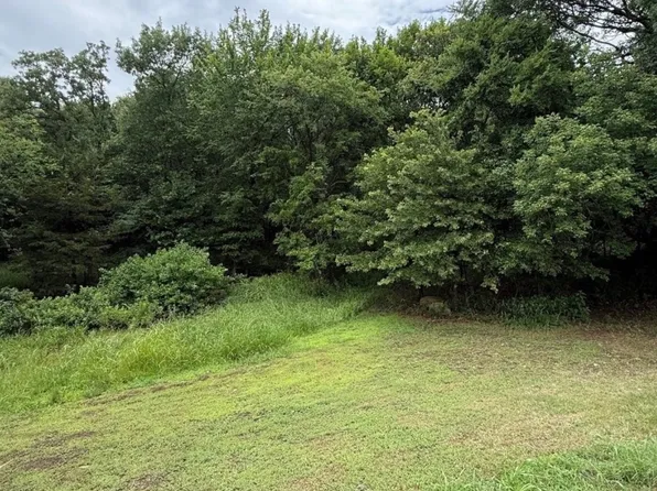 Ponderosa Dr, Sulphur, OK 73086