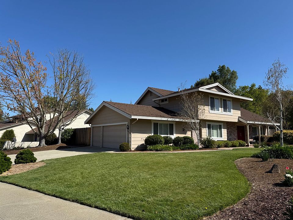 1st image of 2468 Lavender Dr