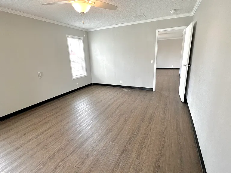 205 S Elm St — Photo 19