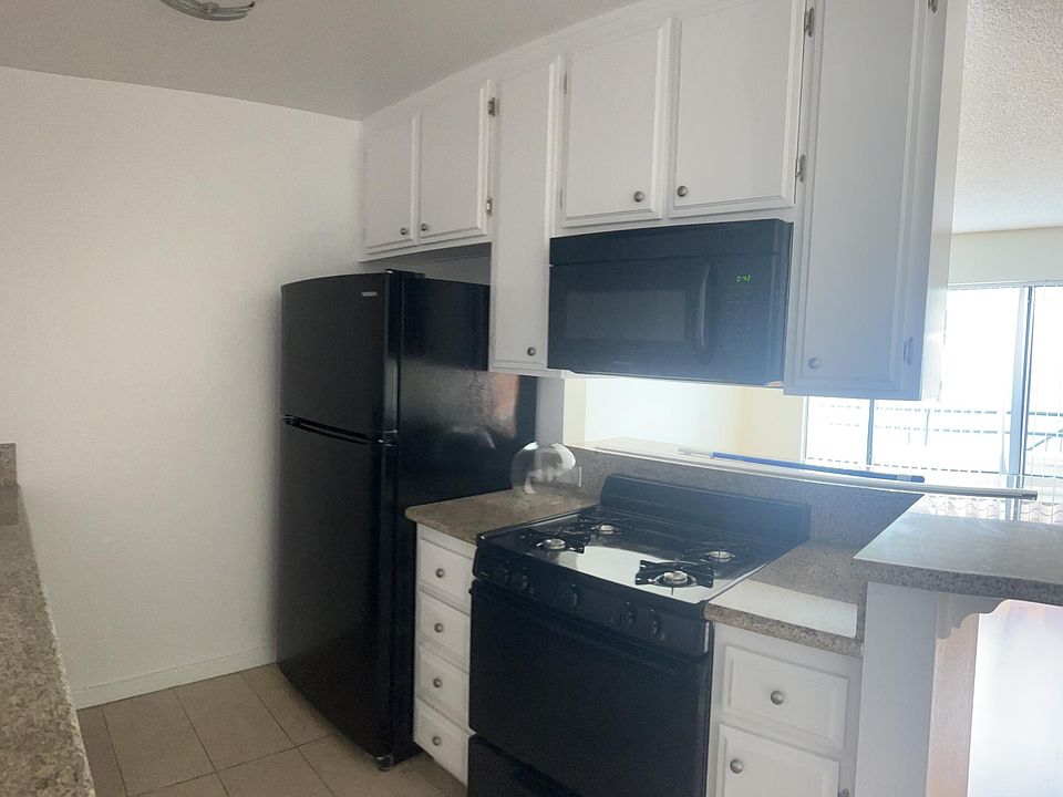 1st image of 1243 Stanley Ave #205