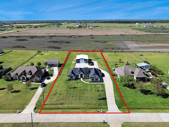 4th image of 7723 Stratford Hall Dr