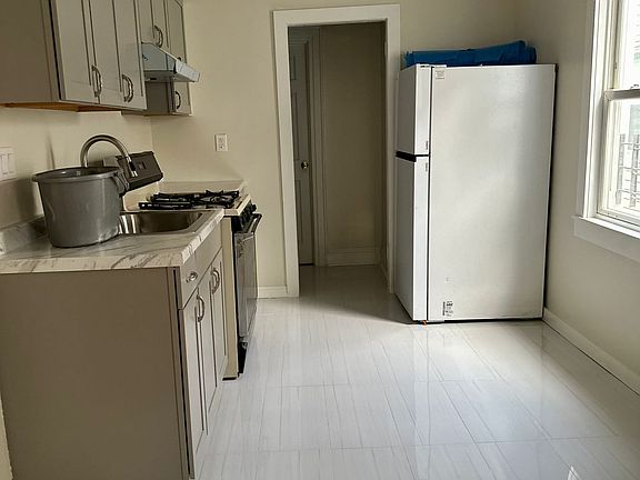 5th image of 87-53 129th St #2